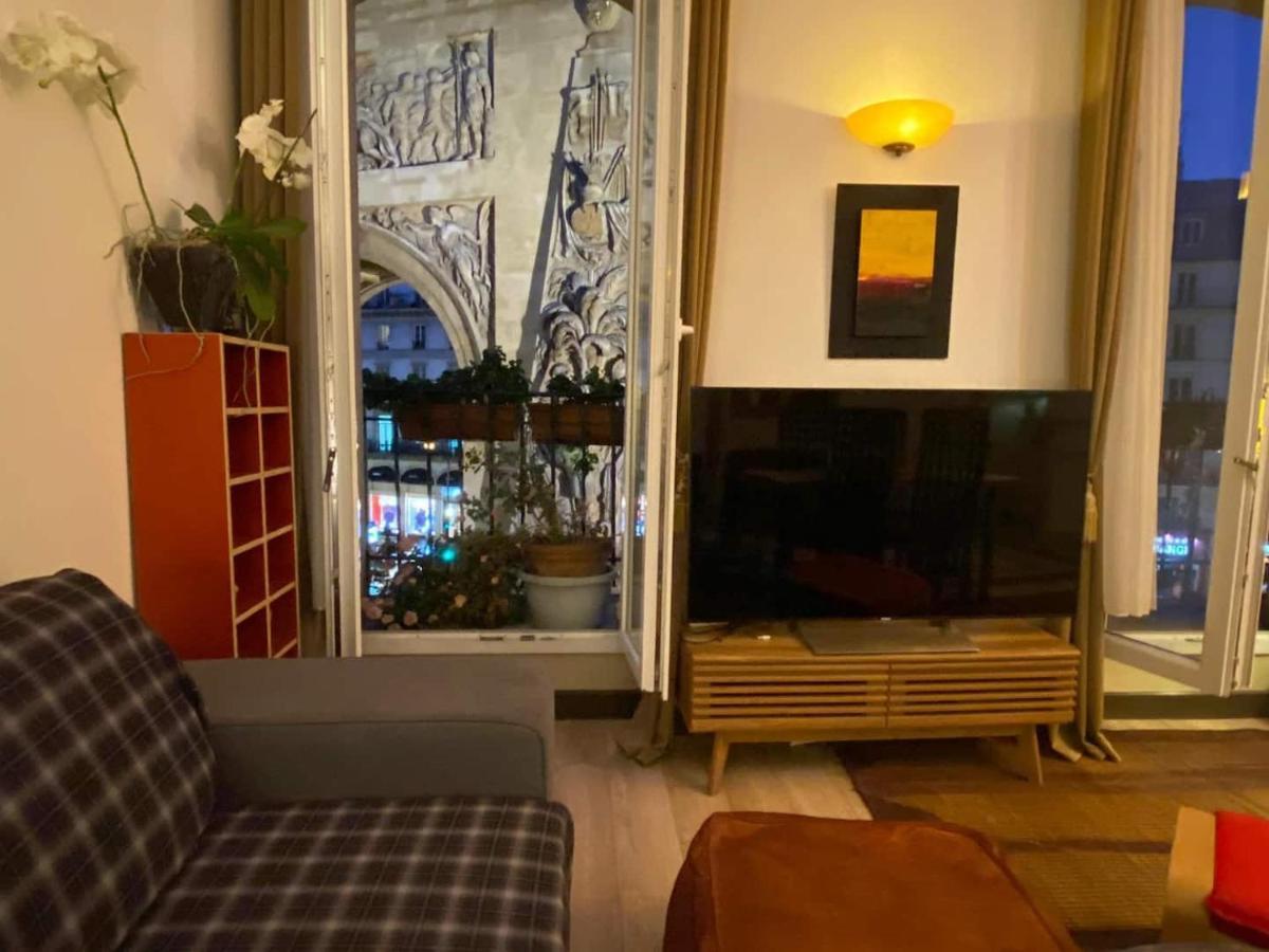 Romantic Apartment In Париж Екстериор снимка