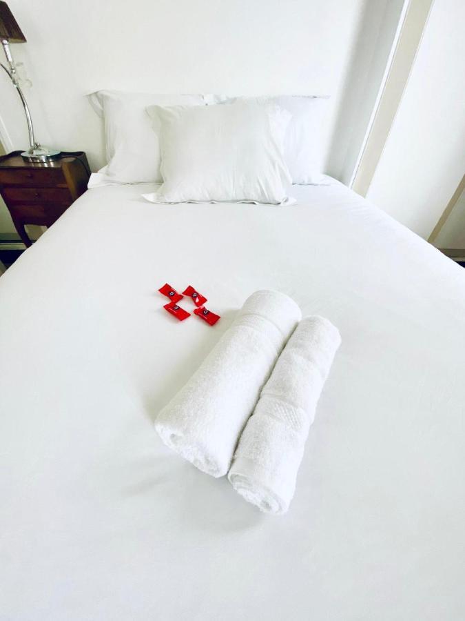 Romantic Apartment In Париж Екстериор снимка